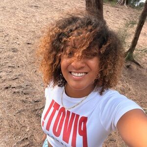 Meet your Posher, Rachelle